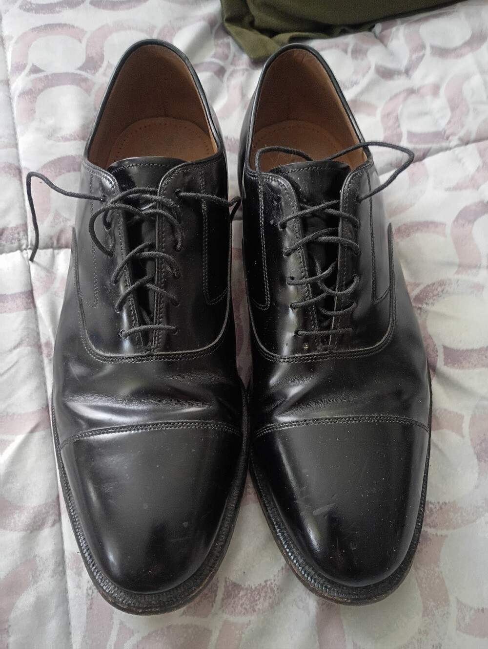 Johnston & Murphy Black Cap-Toe Derby Dress Shoes